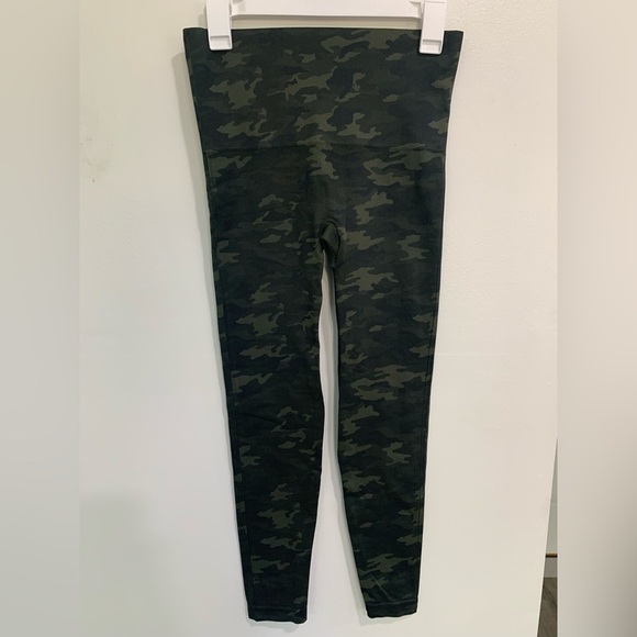 SPANX Seamless Leggings for Women Tummy Control Green Camo Size M - Picture 5 of 12